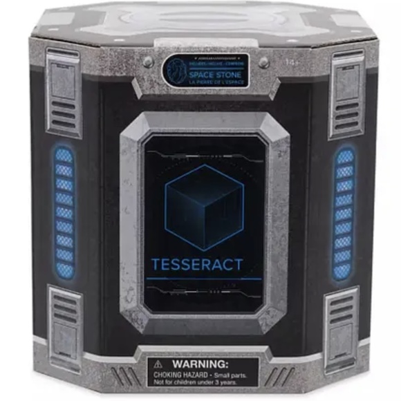 Disney Parks Marvel Studios Tesseract Replica Collectible Cube - NEW - Picture 1 of 1